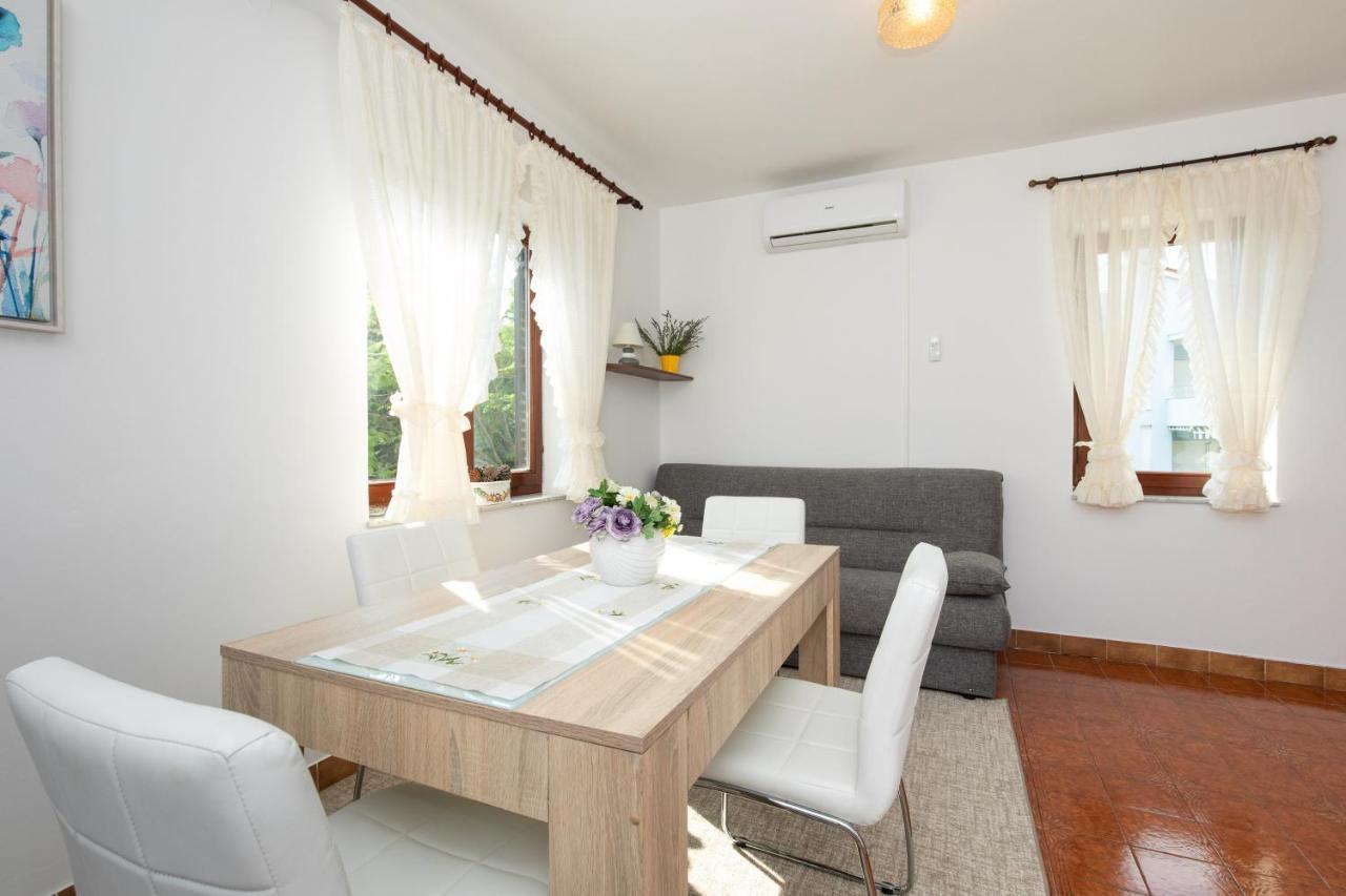 Apartment Drago *Cosy & Close To The Beach! Krk Town Exterior foto