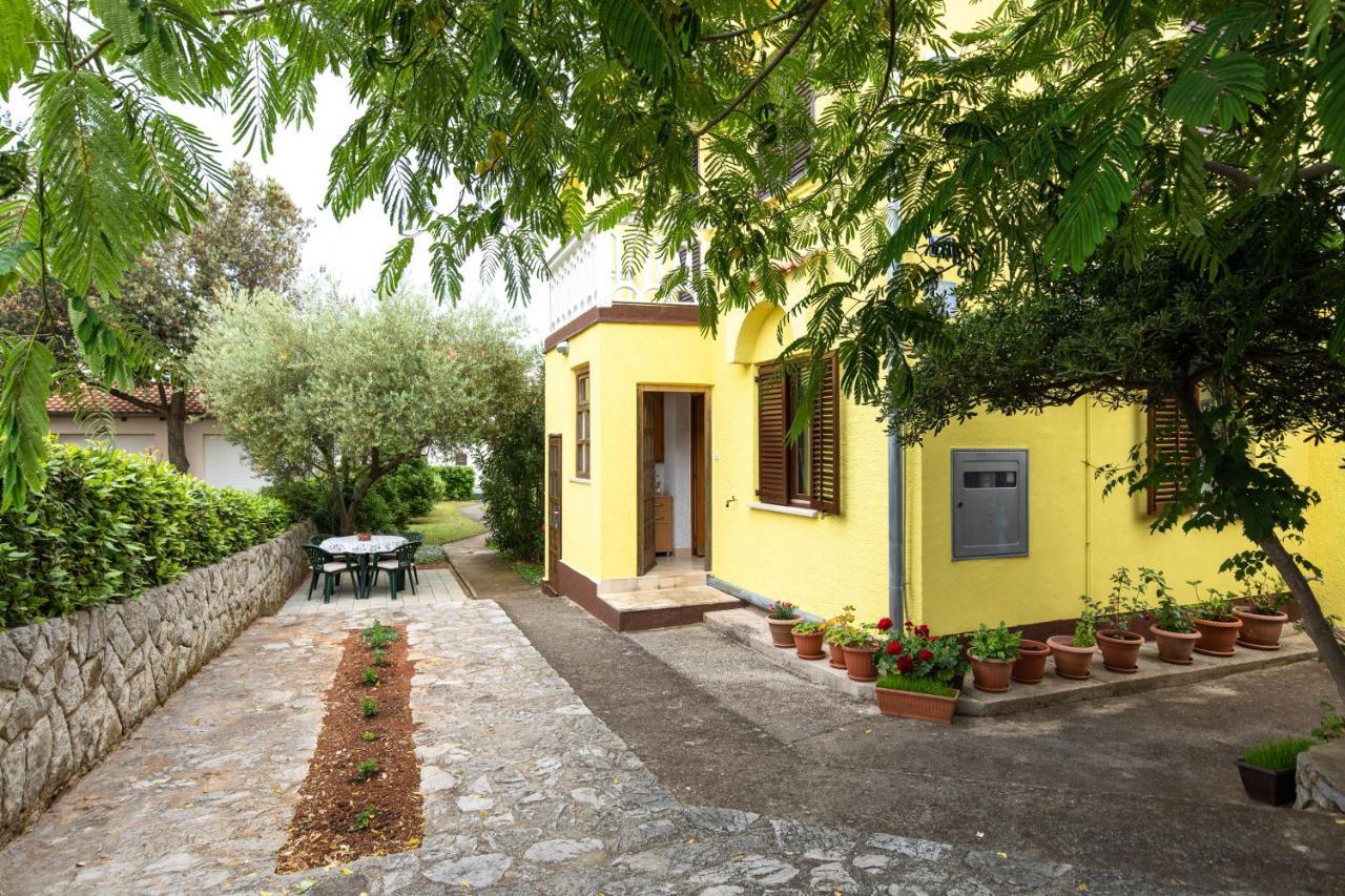 Apartment Drago *Cosy & Close To The Beach! Krk Town Exterior foto